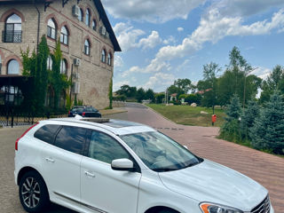 Volvo XC60 foto 1