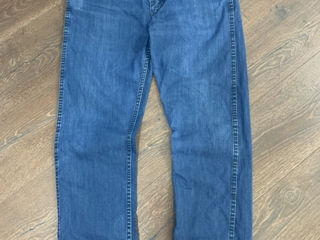 Blugi Levi’s  foto 0