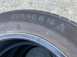 4Buc. 205/60R16 Continental Iarna foto 5