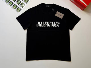Tricou Balenciaga Mărimi: S, M, L foto 0