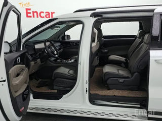 KIA Carnival foto 14