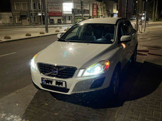 Volvo XC60 foto 2