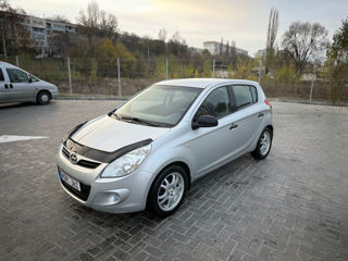 Hyundai i20 foto 2