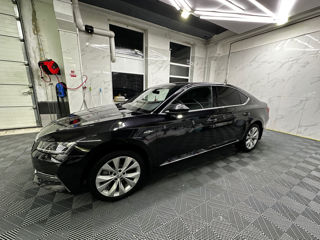 Skoda Superb foto 2