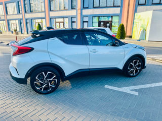 Toyota C-HR фото 3