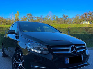 Mercedes B-Class foto 3