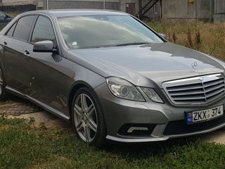 Mercedes E-Class foto 8