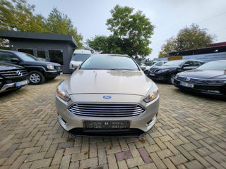 Ford Focus foto 15