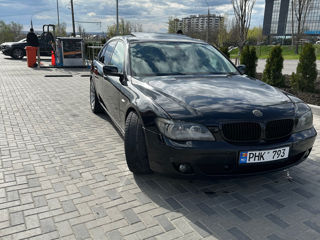 BMW 7 Series foto 2