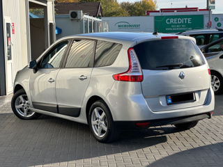 Renault Grand Scenic foto 3