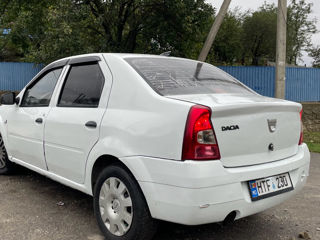 Dacia Logan foto 6