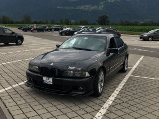 BMW 5 Series foto 9