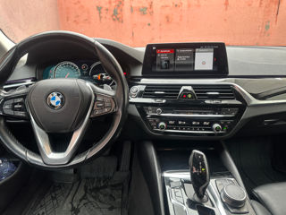 BMW 5 Series foto 8