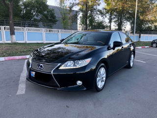 Lexus ES Series