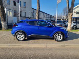 Toyota C-HR foto 4