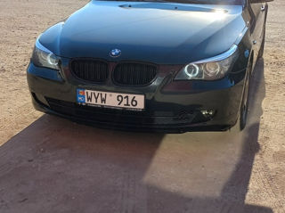 BMW 5 Series foto 1