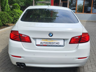 BMW 5 Series foto 6