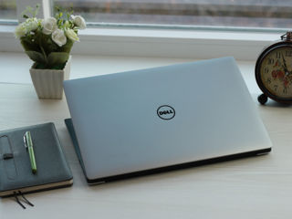 Dell XPS 15 9560 4K (Core i7 7700HQ/32Gb DDR4/512Gb NVMe SSD/Nvidia GTX 1050/15.6" 4K TouchScreen) фото 5