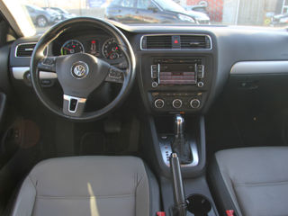 Volkswagen Jetta foto 9