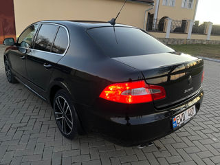 Skoda Superb foto 2