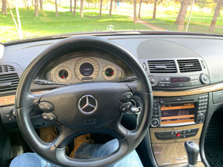 Mercedes E-Class foto 5