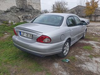 Jaguar X-Type foto 4