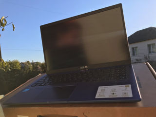 Asus x515 foto 2