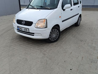 Opel Agila foto 2