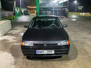 Mazda 323 foto 5