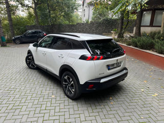 Peugeot 2008 foto 3