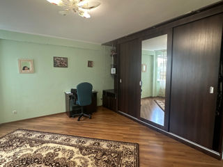 Apartament cu 2 camere, 70 m², Ciocana, Chișinău foto 2