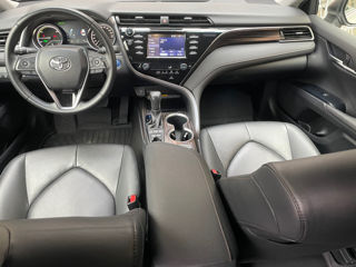 Toyota Camry фото 7