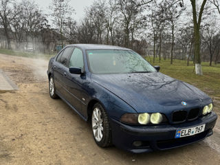 BMW 5 Series foto 5