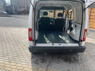 Ford Transit Connect foto 3