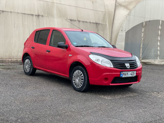 Dacia Sandero foto 2