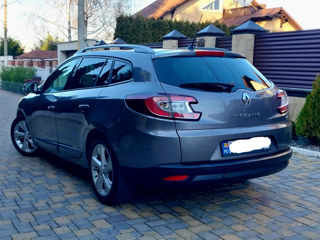 Renault Megane foto 2