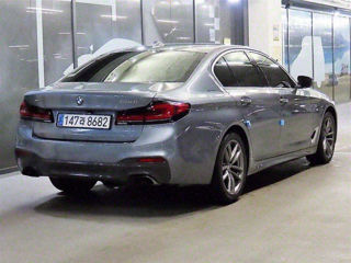 BMW 5 Series foto 4