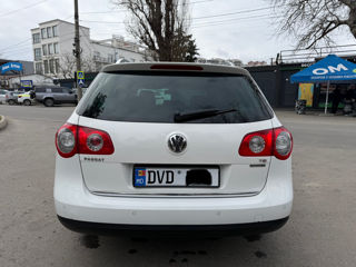 Volkswagen Passat foto 3