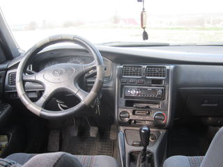 Toyota Carina foto 5