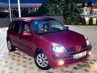 Renault Clio foto 2