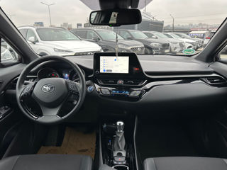 Toyota C-HR foto 8