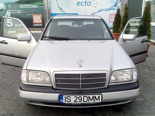 Mercedes C Class foto 3