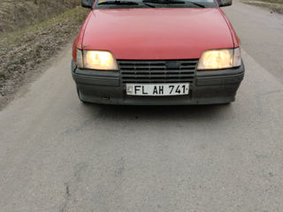 Opel Kadett foto 10