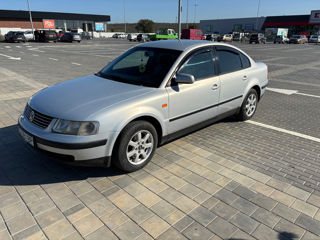 Volkswagen Passat foto 2