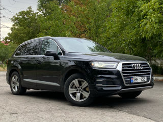 Audi Q7 foto 1