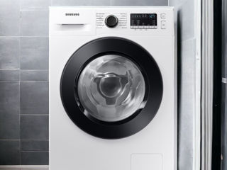Mașină de spălat rufe nouă Samsung