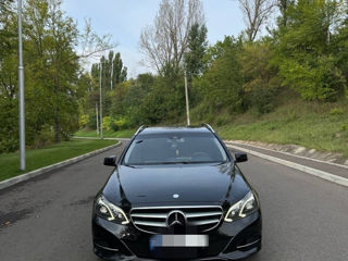 Mercedes E-Class foto 1