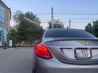 Mercedes C-Class foto 3