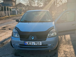 Renault Clio foto 6