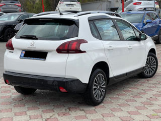 Peugeot 2008 foto 4